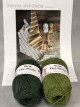 Load image into Gallery viewer, Bonnie and Clyde