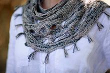 Load image into Gallery viewer, Lightweight Hipster Shawl Kit
